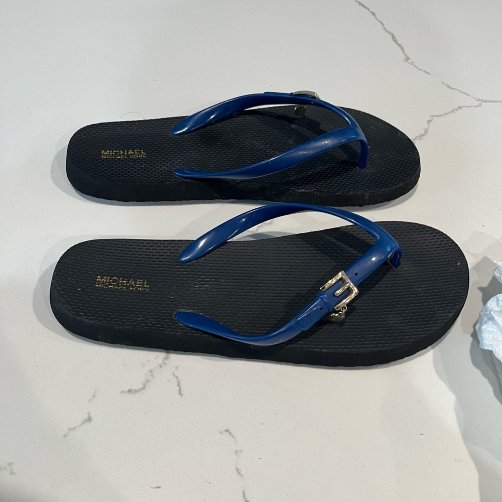 Michael Kors Black and Blue Flip Flops women’s 8.5 - Picture 3 of 6